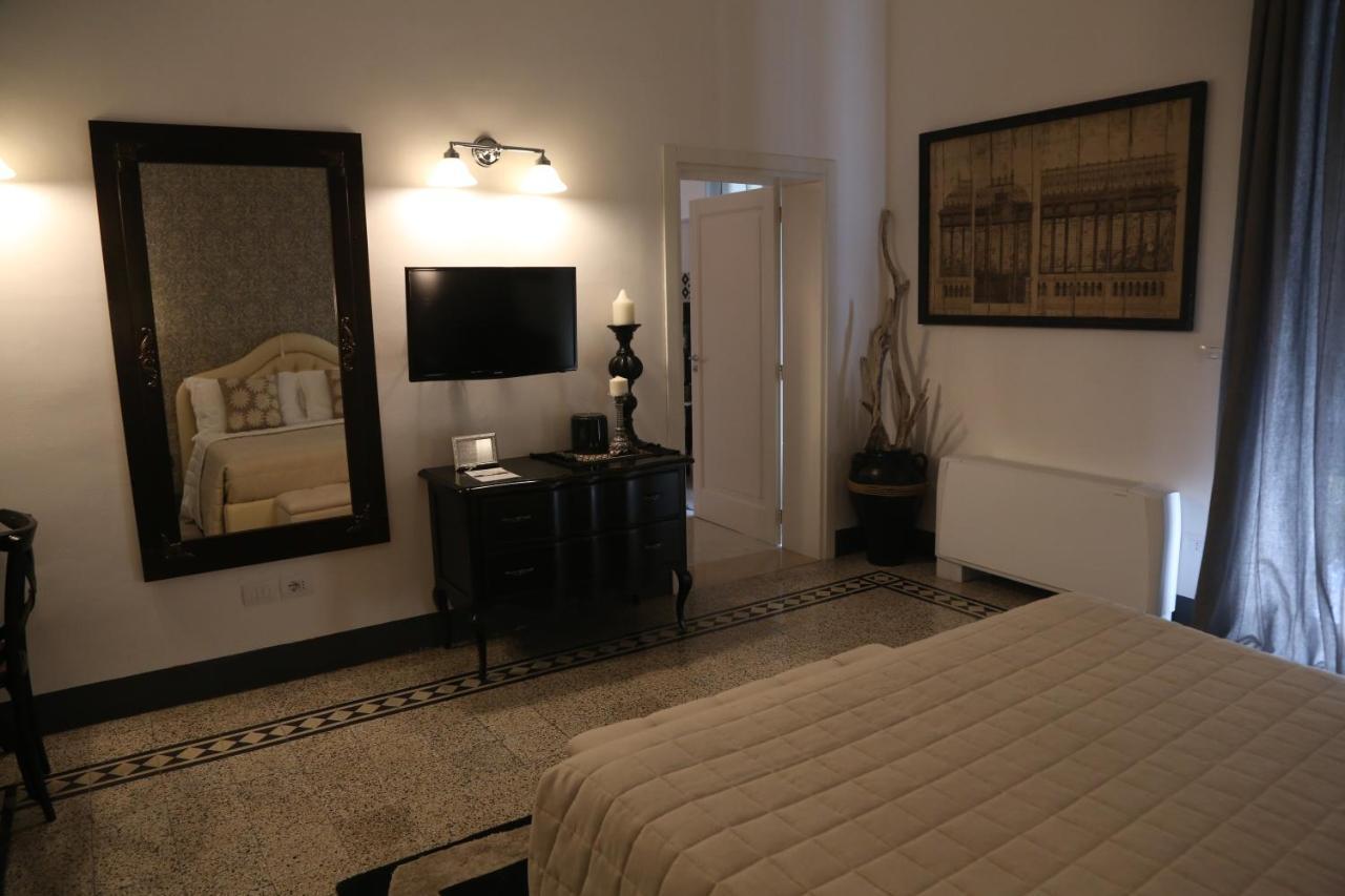 Palazzo Bignami Acomodação com café da manhã Lecce Exterior foto